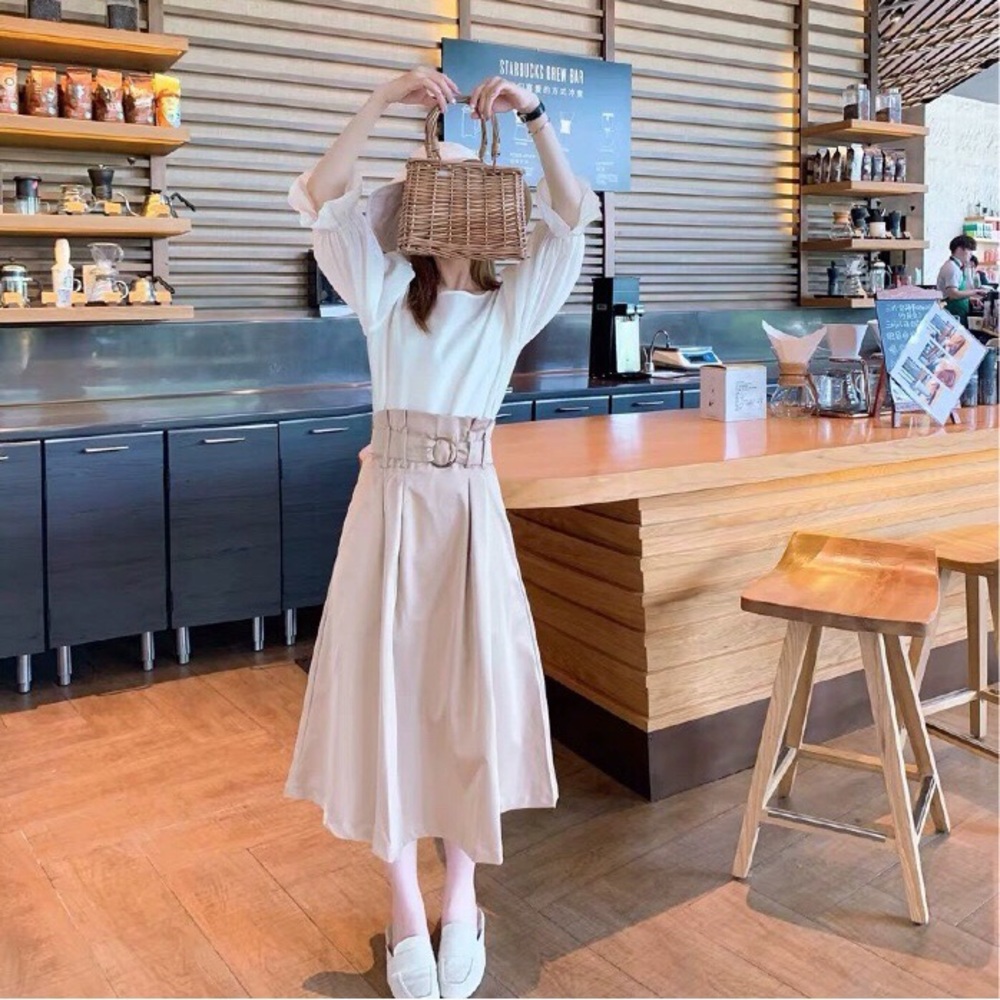 High rise skirt with belt. Brand new